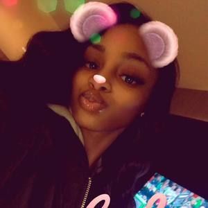 Meet your Posher, Camyria